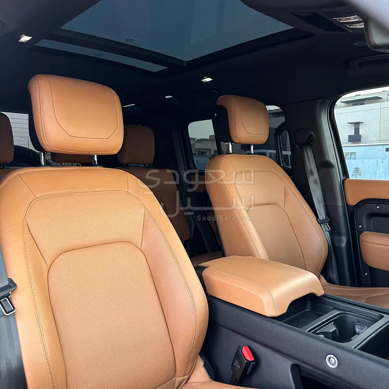 2024 Land Rover Defender carpathian edition