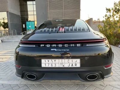 2025 بورش 911 كاريرا