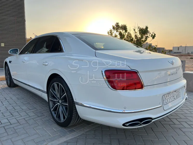 2022 Bentley Continental Flying Spur