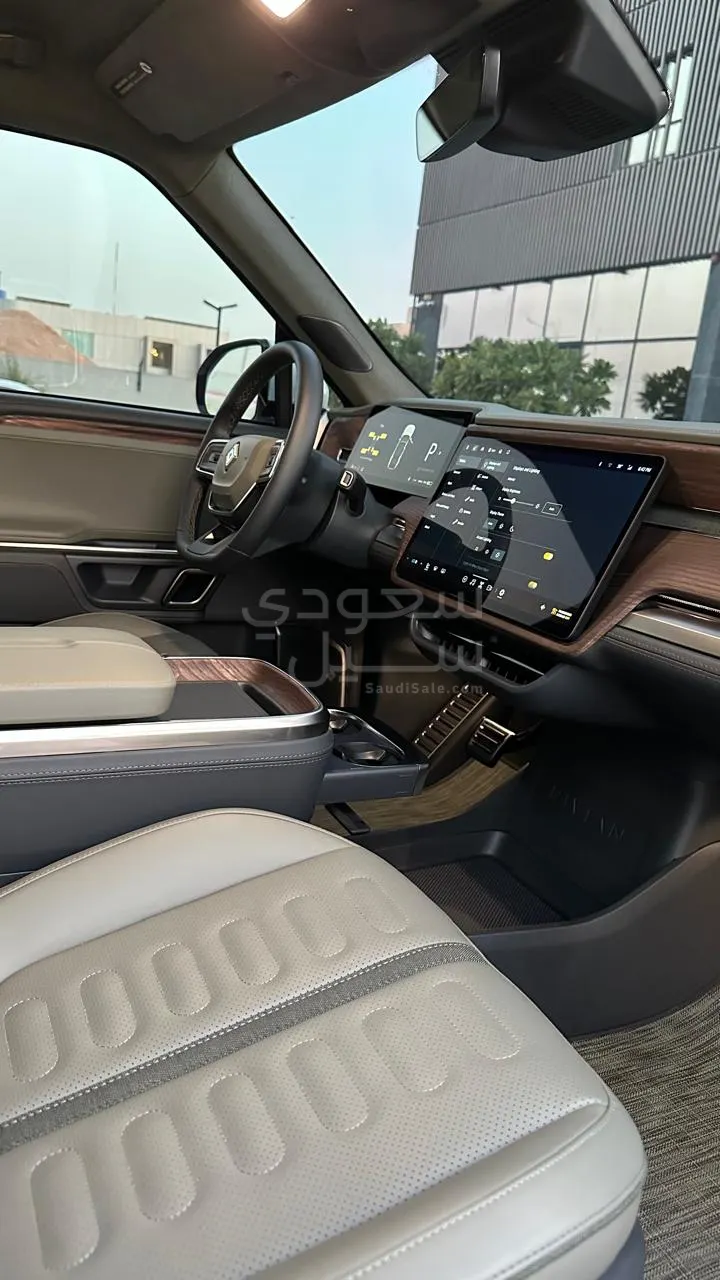2024 ريفيان أر 1 إس