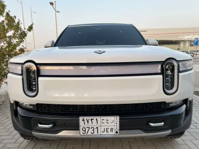 2024 ريفيان أر 1 إس