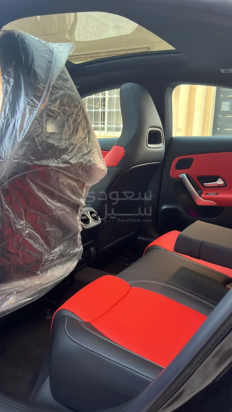 2025 مرسيدس - بنز سي إل أي 200