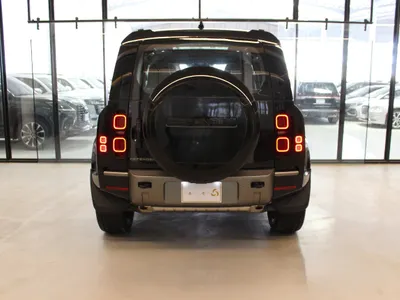 2025 Land Rover Defender 110