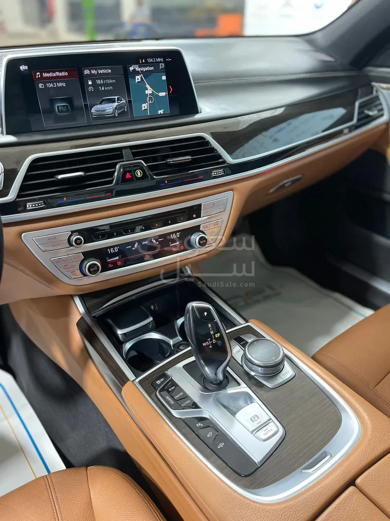 2018 BMW 7 Series 730Li