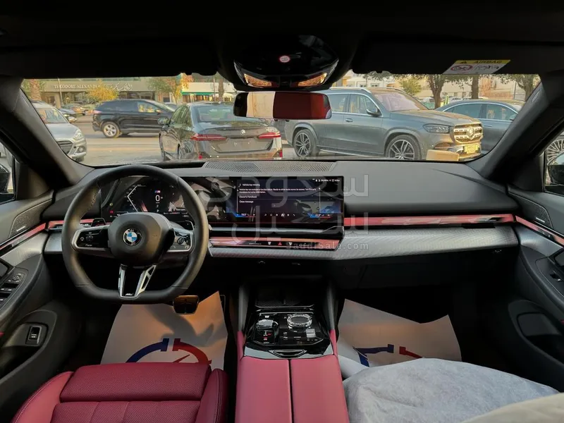2026 BMW 5 Series 520i Mkit