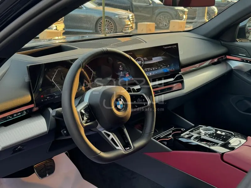 2026 BMW 5 Series 520i Mkit