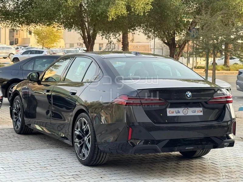 2026 بي ام دبليو الفئة الخامسة 520 أي إم كت