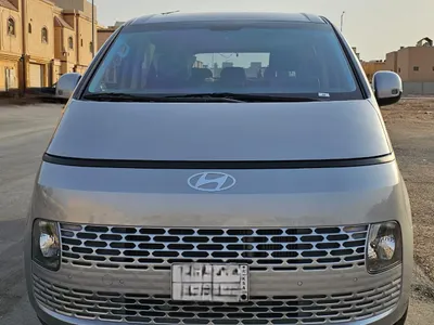 2025 هيونداي ستاريا