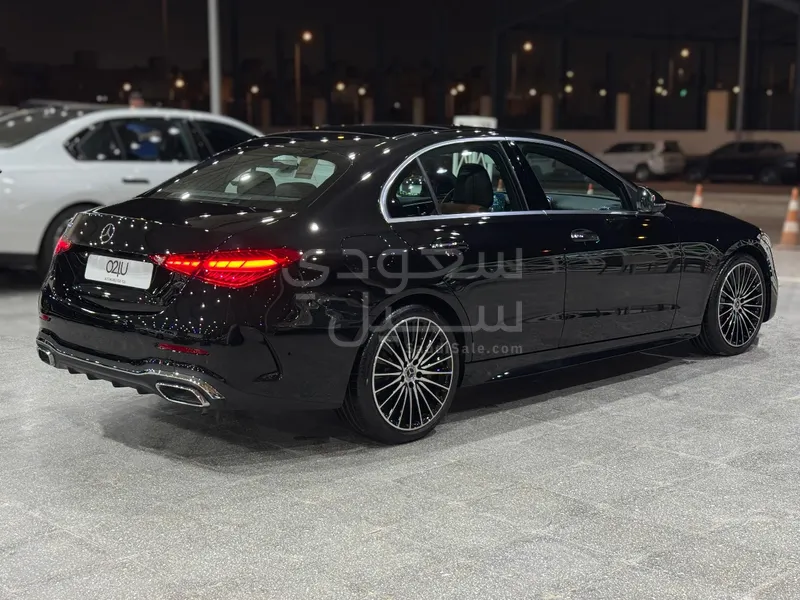 2025 مرسيدس - بنز سي 200