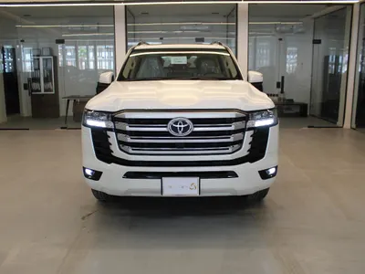 2025 Toyota Land Cruiser GXR