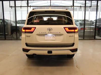 2025 Toyota Land Cruiser GXR