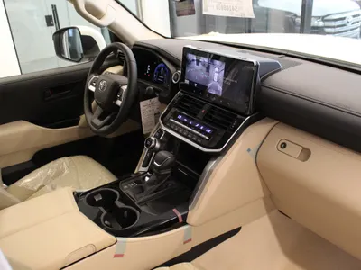 2025 Toyota Land Cruiser GXR