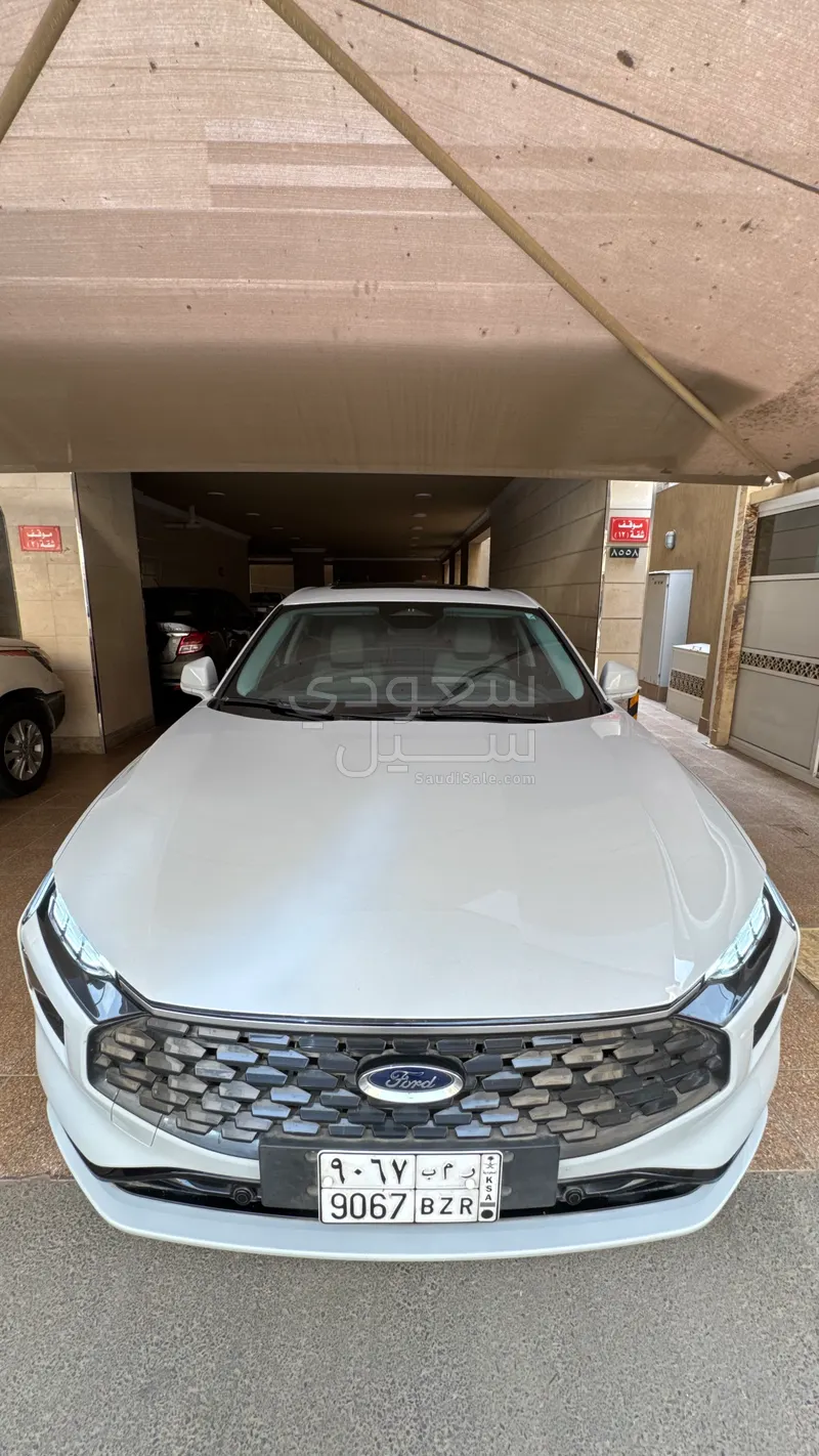 2024 Ford Taurus Trend