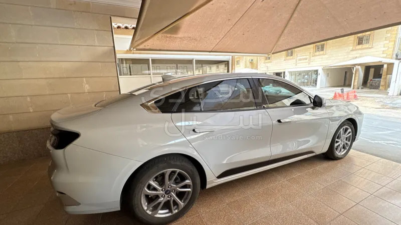 2024 Ford Taurus Trend