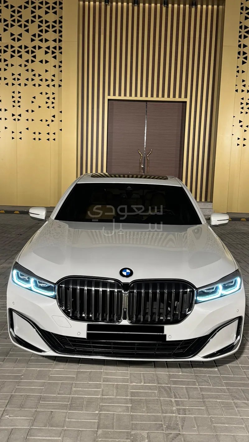 2020 بي ام دبليو الفئة السابعة 730 إل أي