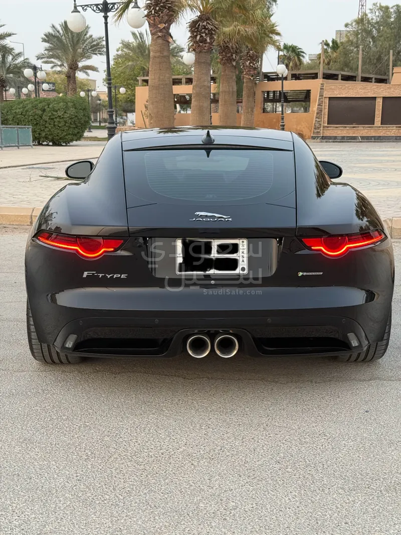 2018 Jaguar F-Type R