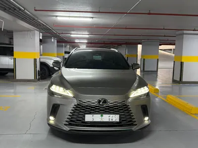 2024 لكزس أر إكس 350