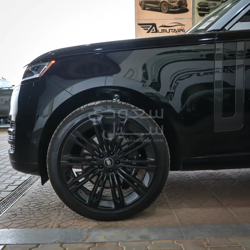2025 Land Rover Range Rover Vogue SE