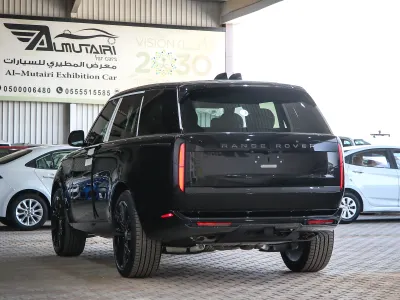 2025 Land Rover Range Rover Vogue SE