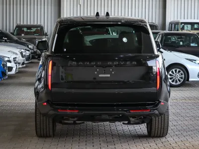 2025 Land Rover Range Rover Vogue SE