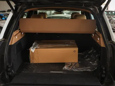 2025 Land Rover Range Rover HSE