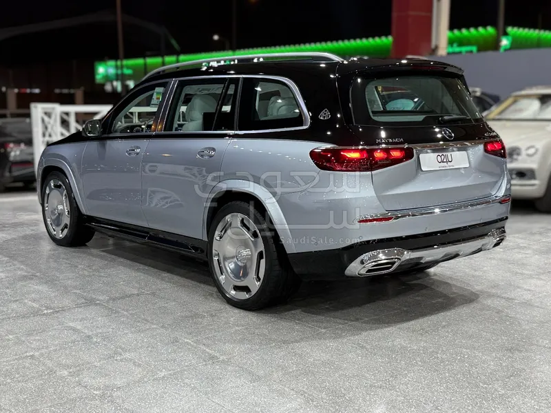 2025 Mercedes-Benz GLS 600 maybach