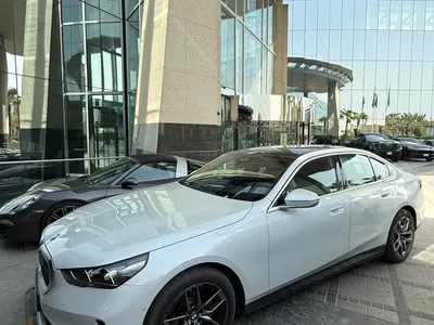 2024 بي ام دبليو الفئة الخامسة 520 أي