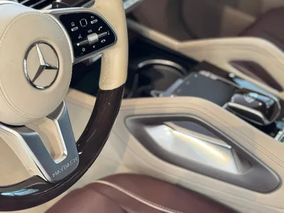 2022 مرسيدس - بنز جي إل إس 600 مايباخ