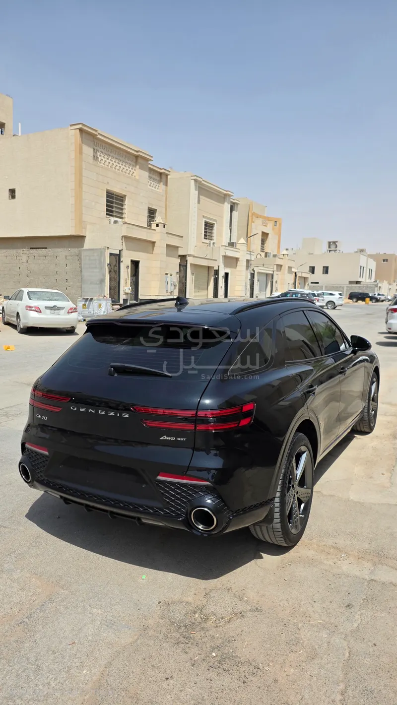 2022 جينيسيس جي في 70