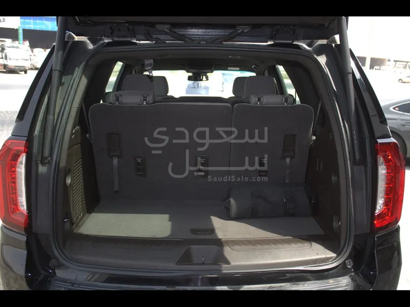 2023 GMC Yukon SLE