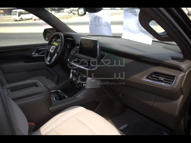 2023 GMC Yukon SLE