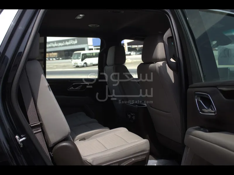 2023 GMC Yukon SLE