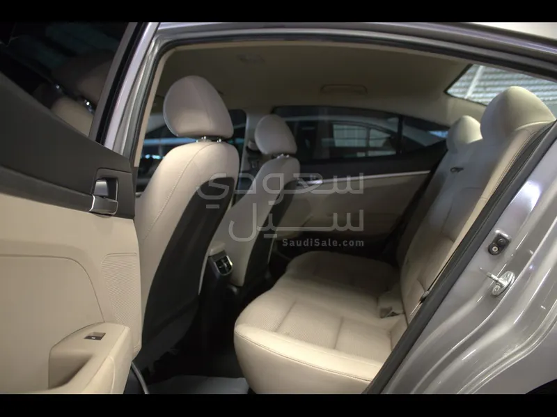 2020 Hyundai Elantra