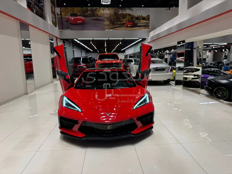 2022 شفروليه كورفيت سي 8