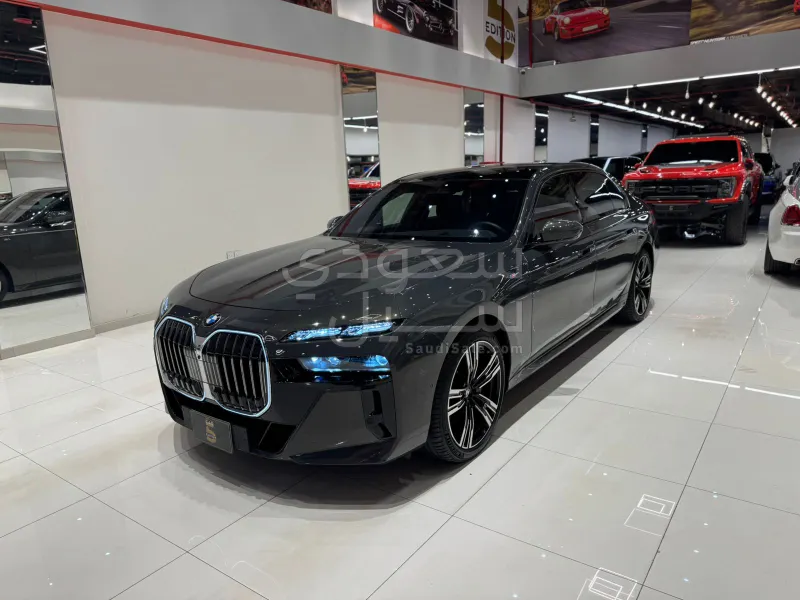 2023 بي ام دبليو الفئة السابعة 740أي