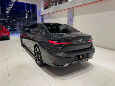 2023 بي ام دبليو الفئة السابعة 740أي