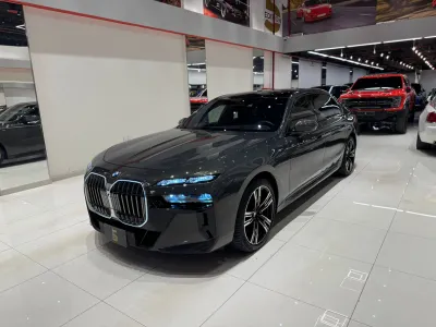 2023 بي ام دبليو الفئة السابعة 740أي