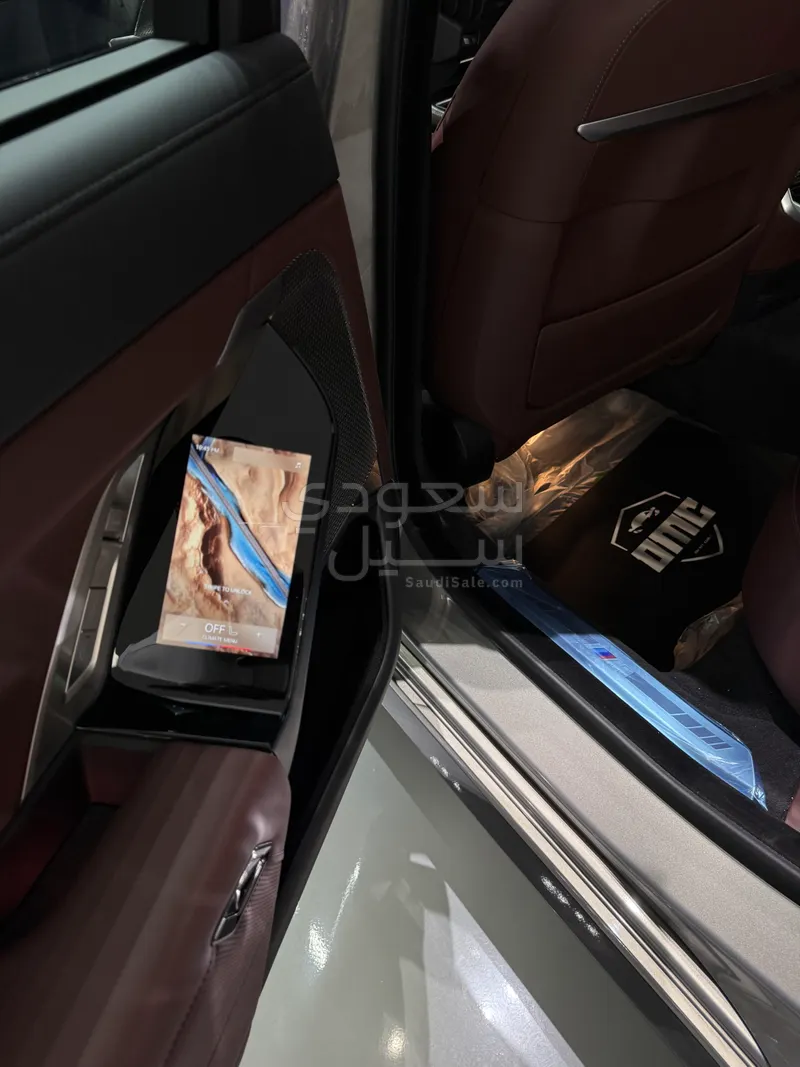 2024 بي ام دبليو الفئة السابعة 735أي