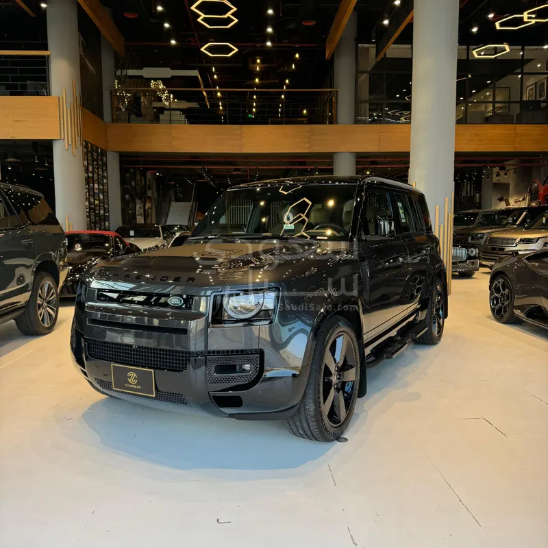 2025 Land Rover Defender HSE