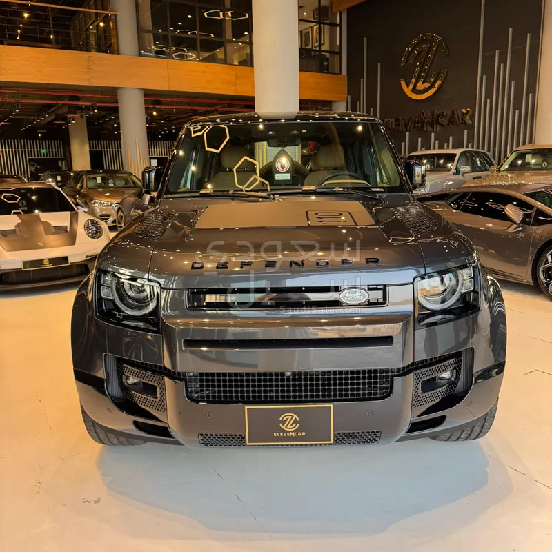 2025 Land Rover Defender HSE
