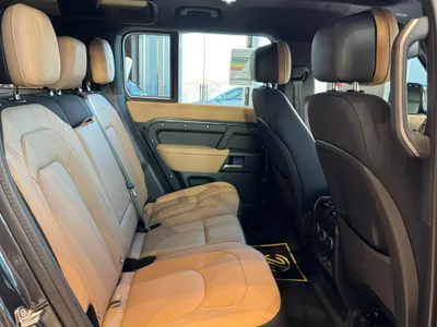2025 Land Rover Defender HSE