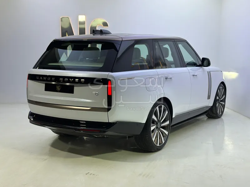 2025 Land Rover Range Rover SV Autobiography