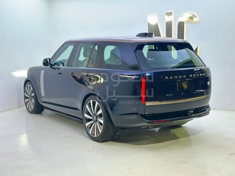 2025 Land Rover Range Rover SV Autobiography