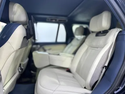2025 Land Rover Range Rover SV Autobiography