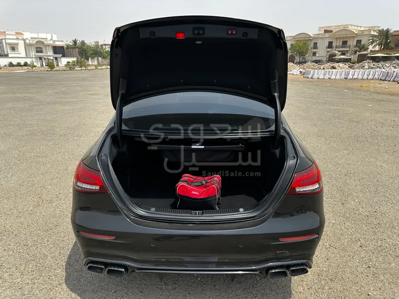 2017 Mercedes-Benz E 300