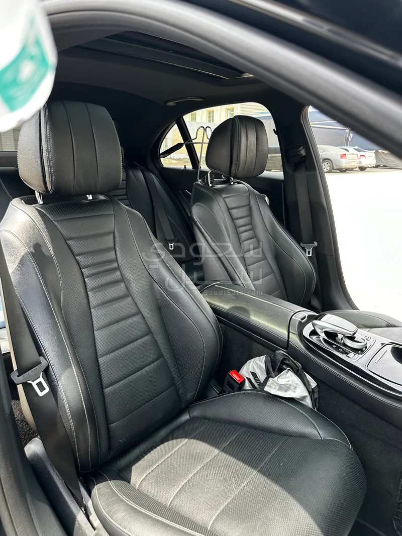 2017 Mercedes-Benz E 300