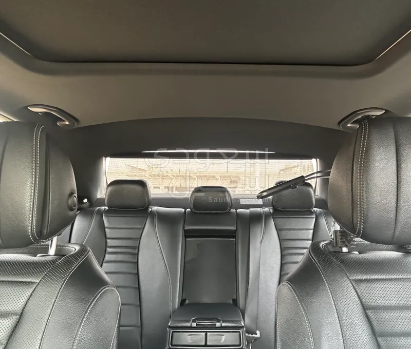 2017 Mercedes-Benz E 300