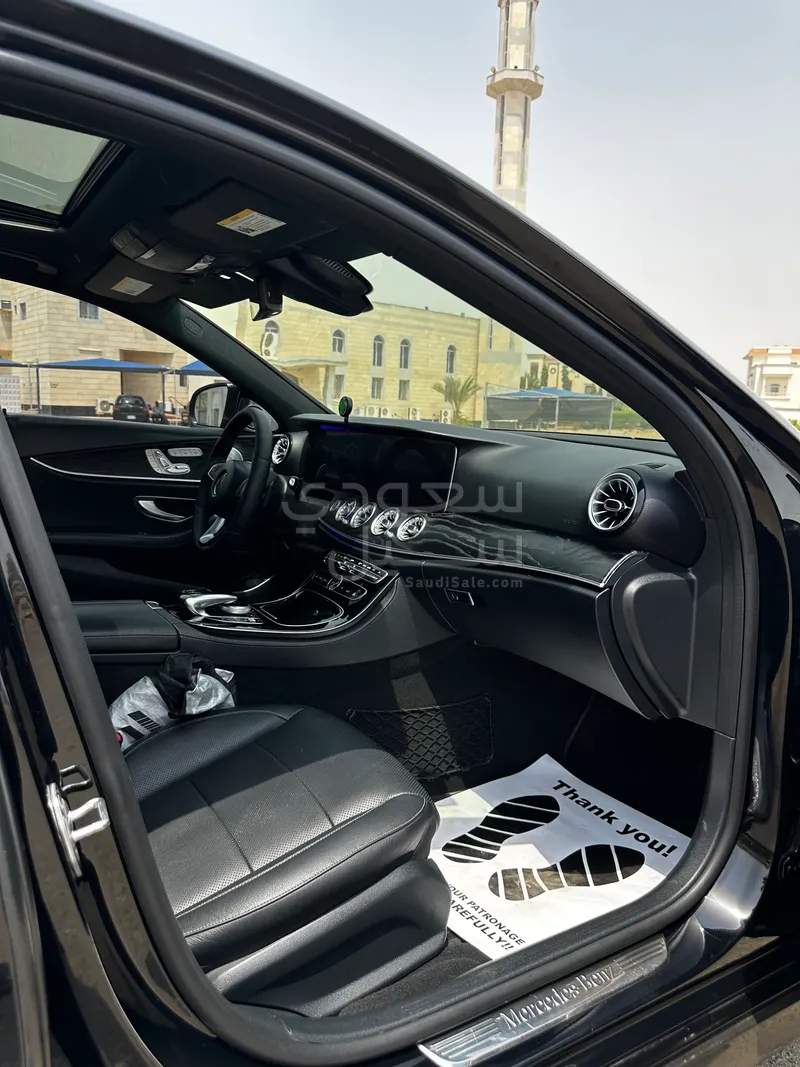 2017 Mercedes-Benz E 300