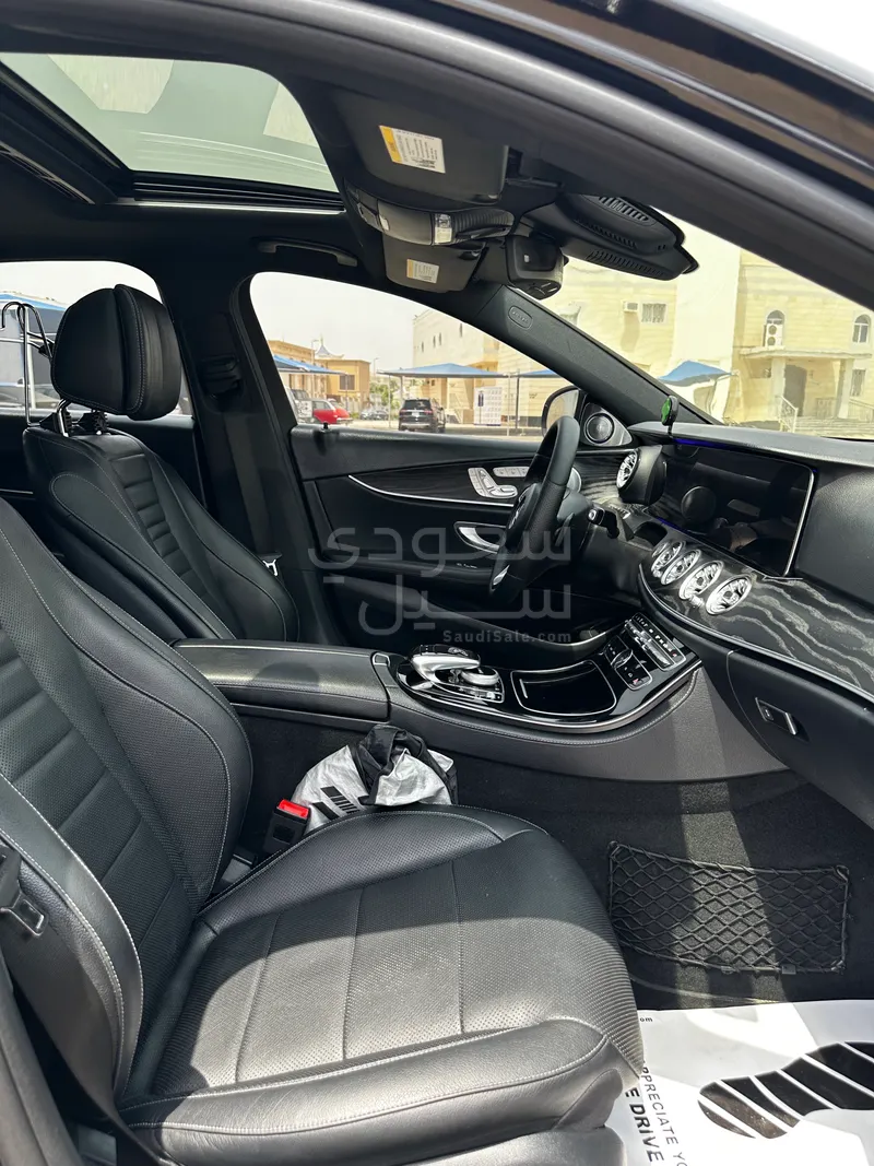 2017 Mercedes-Benz E 300