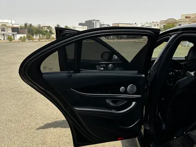 2017 Mercedes-Benz E 300